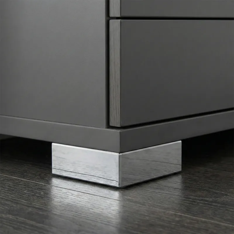 Pied en plastique 20 mm 60x60 / Chrome brillant