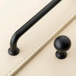 Bouton de meuble KAREN / Noir mat