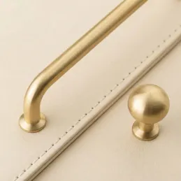 Bouton de meuble KAREN / Doré brossé