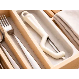 Éplucheur universel pour légumes et fruits / Blanc