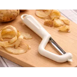 Éplucheur universel pour légumes et fruits / Blanc