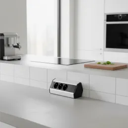 Bloc multiprise encastrable CORNER FRENCH 3 × 230 V / Noir – aluminium