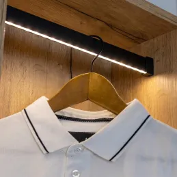 Tringle de penderie SLIM pour bande LED avec embout / Noir
