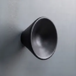 Poignée bouton en bois APOLO / Noir mat