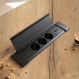 Bloc multiprise encastrable SLIM BOX SCHUKO 3× 230 V + USB / Noir mat