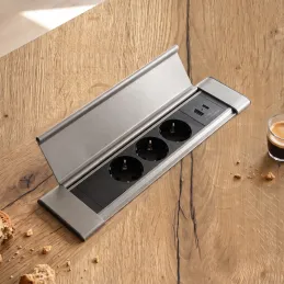 Bloc multiprise encastrable SLIM BOX SCHUKO 3x 230V + USB / Inox