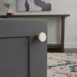 Bouton de meuble LUNAS / Laiton vieilli – Blanc laiteux