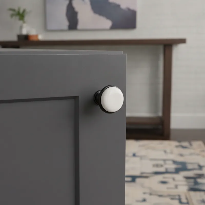 Bouton de meuble LUNAS / Noir mat – Blanc laiteux