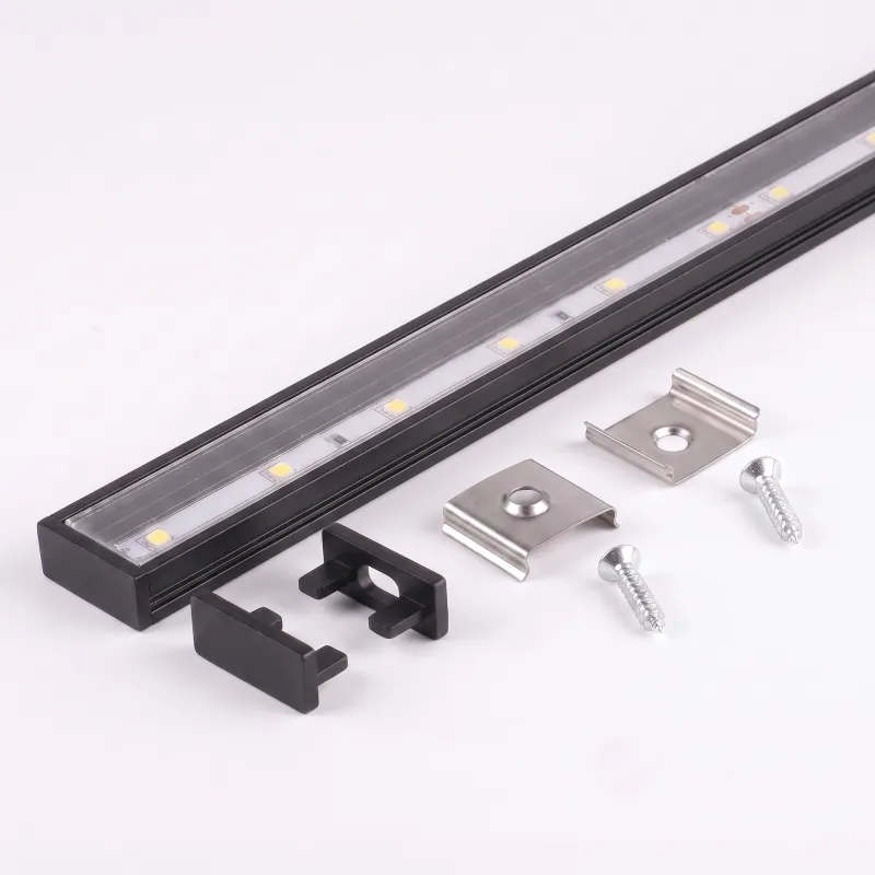 Ensemble de 1 m de profil ZARIA pour éclairage LED avec cache transparent, embouts et fixations / Noir mat