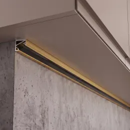 Profilé d’angle en aluminium ZARIA pour éclairage LED avec diffuseur noir / Doré