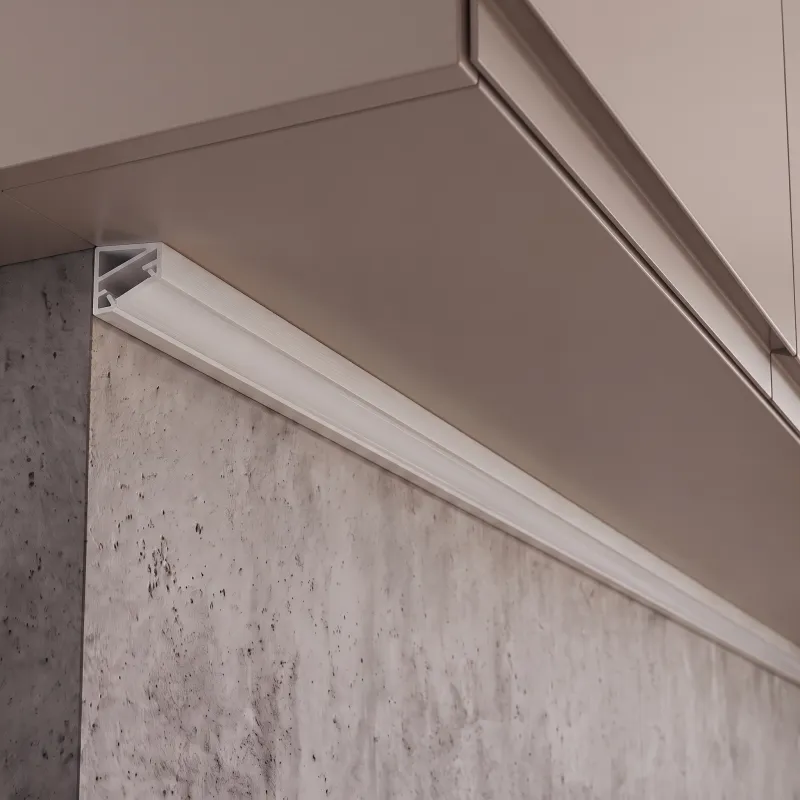 Profilé d’angle en aluminium ZARIA pour éclairage LED avec diffuseur dépoli / Blanc mat