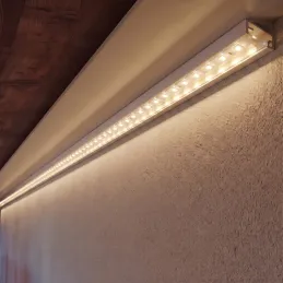 Profilé d’angle en aluminium ZARIA pour éclairage LED avec cache transparent / Blanc mat