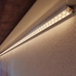 Profilé d’angle en aluminium ZARIA pour éclairage LED avec diffuseur transparent / Aluminium