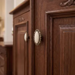 Bouton de meuble VIVALDI long / Vieux laiton