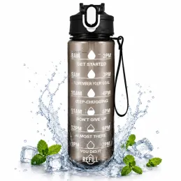 Bouteille d'eau de sport FIT ONE 750 ml / Noir