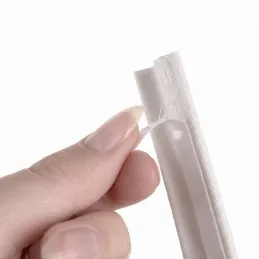Joint auto-adhésif pour fenêtres et portes 4000 mm / Blanc