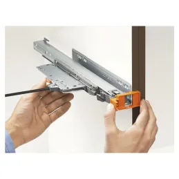 Gabarit de positionnement de la façade pour TIP-ON BLUMOTION