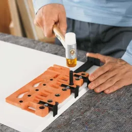 Gabarit de perçage universel pour façades, supports de barres de toit et dos BLUM