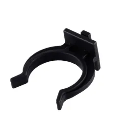 Fixation du pied sur un socle en plastique