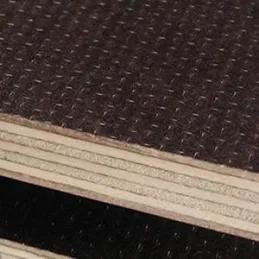 Contreplaqué antidérapant en bouleau / 2500 x 1250 mm