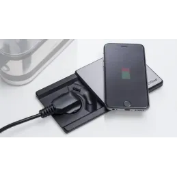 Prise électrique Evoline Square + Recharge sans fil / Acier inoxydable