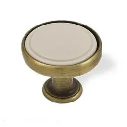 Bouton BERYL / laiton ancien – plastique beige
