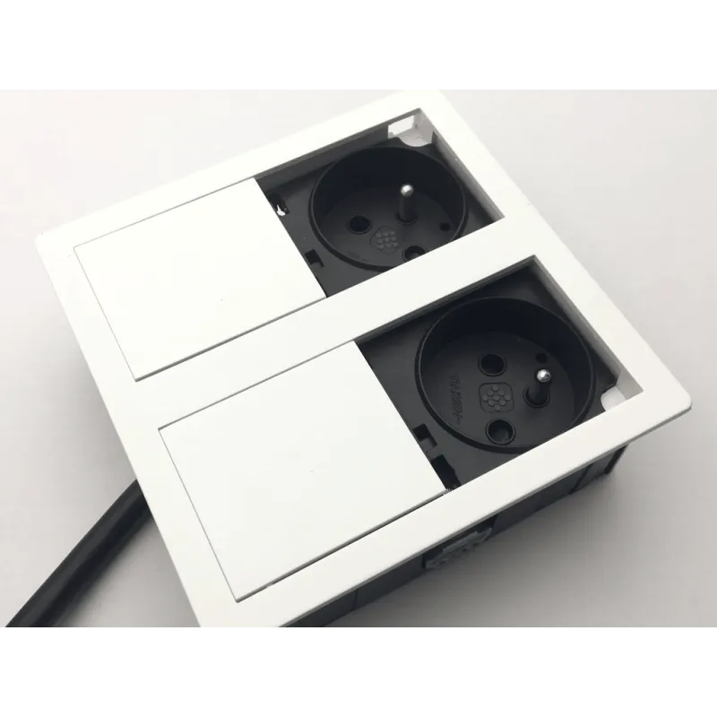 Prise électrique VersaHit 2 x 230 V FRENCH / Blanche