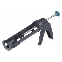 Pistolets, marteaux et autres outils